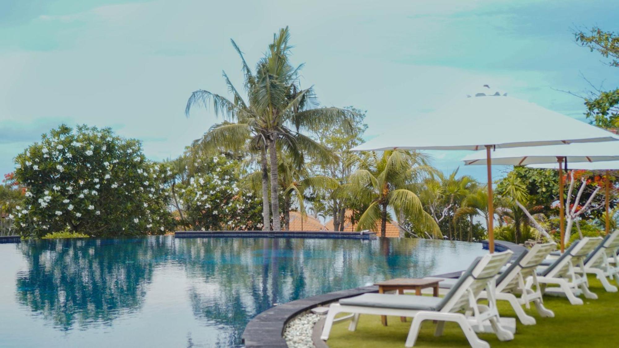 Blue Point Resort And Spa อูลูวาตู ภายนอก รูปภาพ